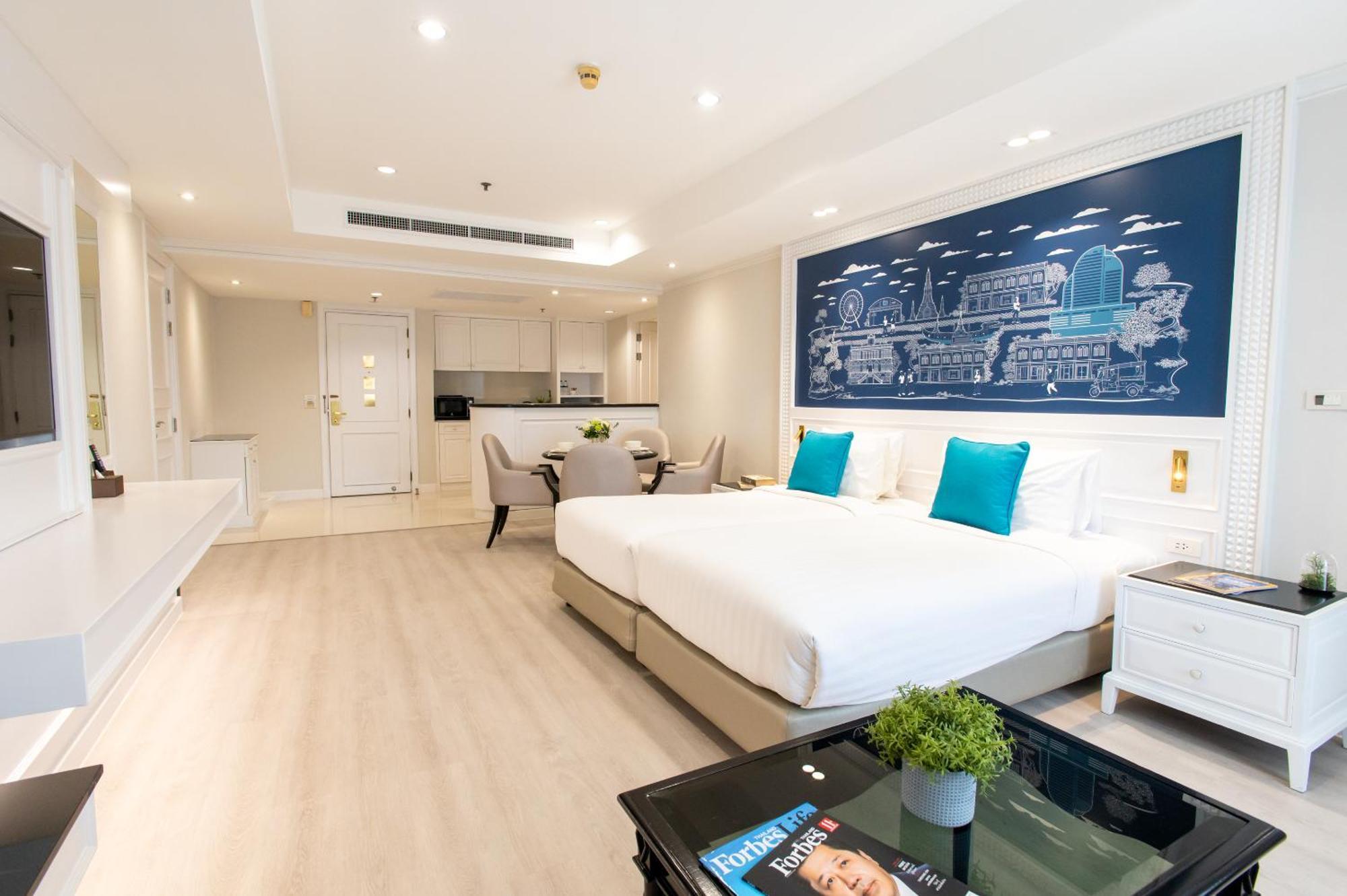 Centre Point Plus Hotel Silom - Newly Renovated Бангкок Экстерьер фото